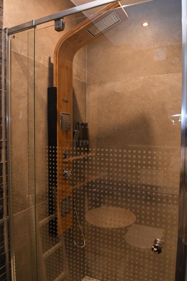 Vip Room 209 Trooz Dış mekan fotoğraf